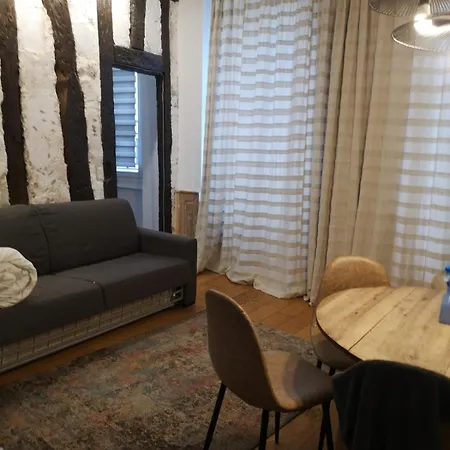 Apartment Atypique 1br - Vi
